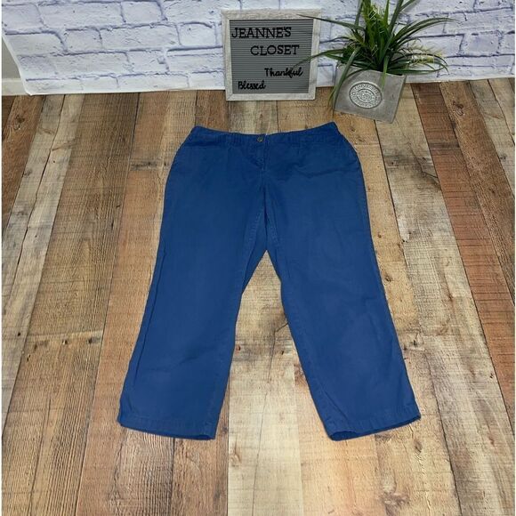 Vineyard Vines Atlantic Fit Capris - Picture 3 of 9
